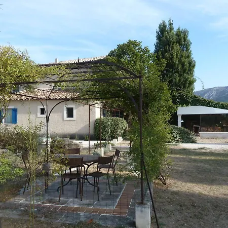 Spacious In Oppede With Swimming Pool * Maubec (Vaucluse)